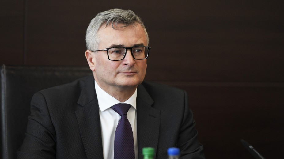 Fiačan vyzýva parlament, aby zvolil kandidátov na ústavného sudcu