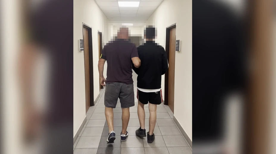 FOTO+VIDEO: Tínedžera poliali benzínom a zapálili. Doma sa ešte pokúšal schladiť v sprche