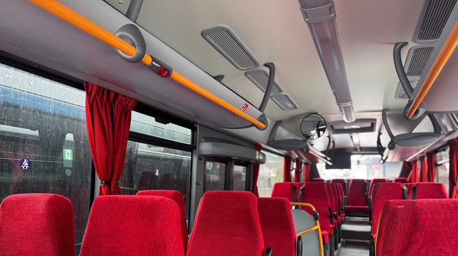 Chlapec dostal v autobuse vo Zvolene záchvat. Pomohol mu jediný cestujúci