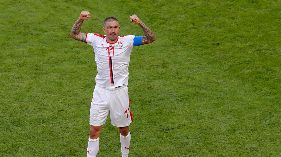 O víťazstve Srbska nad Kostarikou rozhodol Kolarov z priameho kopu