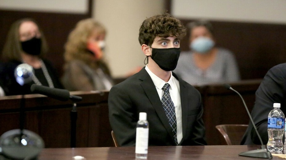 Mládež obhajuje na internete mladíka, ktorý zabil matku s dieťaťom: Je mladý a pekný, dajte mu druhú šancu!