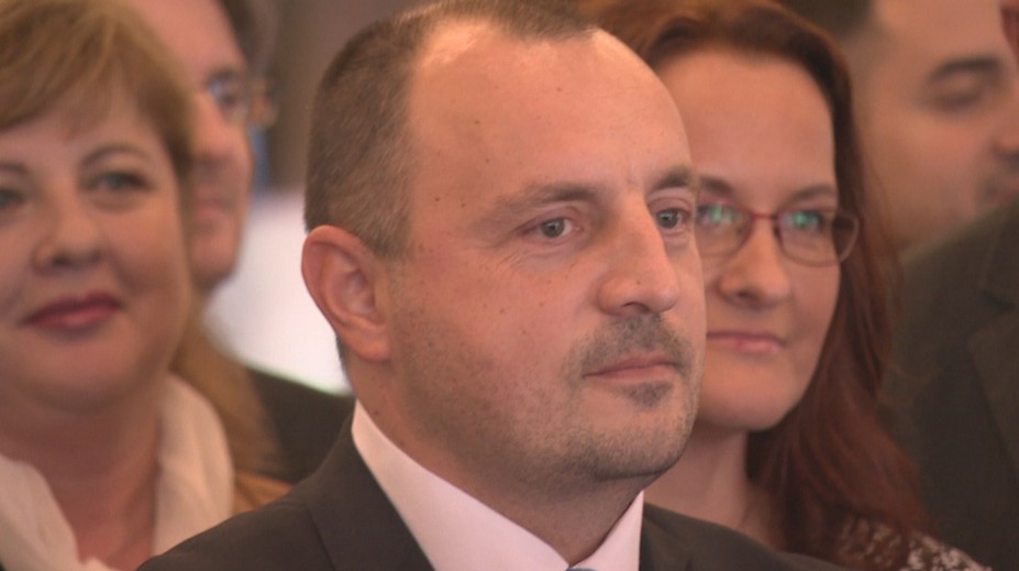 Okolo kauzy Lukáša Kyselicu otázky neutíchajú, napriek tomu on aj kompetentní mlčia