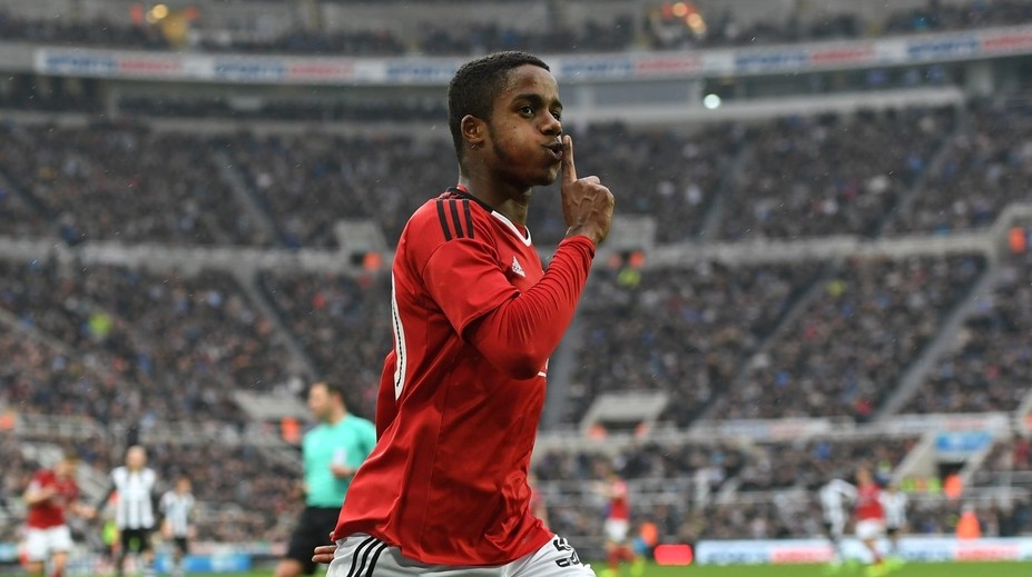 Nový Ashley Cole má len 16 rokov, bijú sa oňho veľkokluby. Naposledy dvakrát skóroval