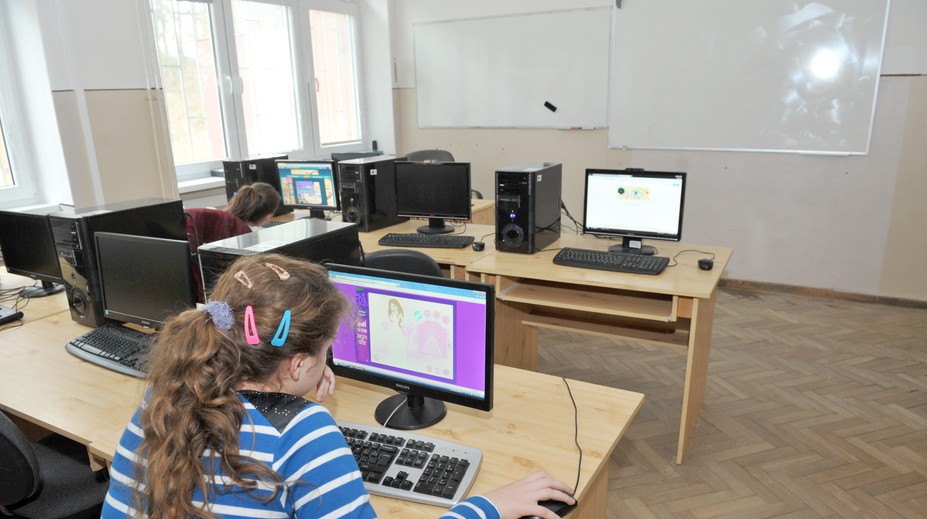 Internet zadarmo pre tisíce slovenských detí. Nový projekt pomôže žiakom z chudobných rodín