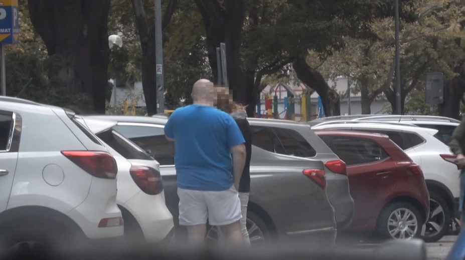 Nasťahuje sa do cudzieho bytu, prestane platiť a vymení zámky. Muž, na ktorého upozorňujeme roky, má mať ďalšiu obeť