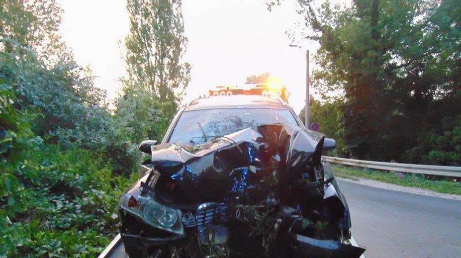 FOTO: V aute bolo sedem opitých ľudí. Najhoršie dopadla žena, ktorá cestovala v kufri