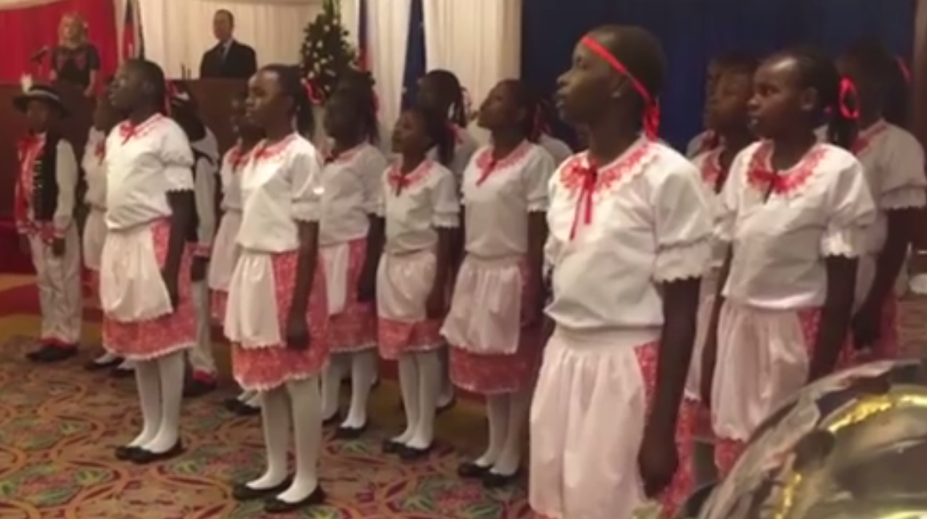 VIDEO: Kenské deti sa naučili slovenskú hymnu. Internet z nich šalie