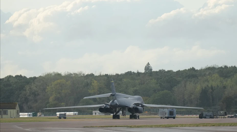 USA po odhalenom pokuse o teroristický útok stiahli všetky bombardéry zo základne RAF Fairford