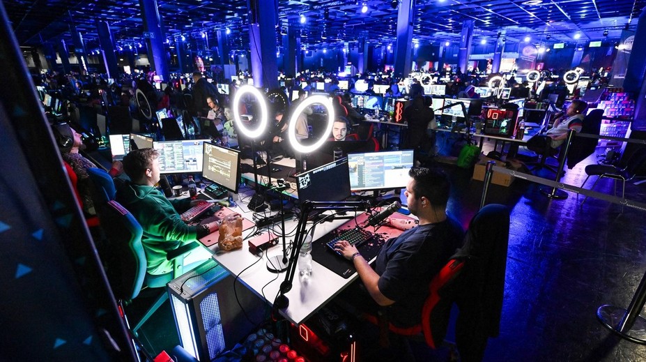 Oficiálne: Svet uzrie prvé olympijské hry v e-športoch. Poznáme miesto i dátum konania