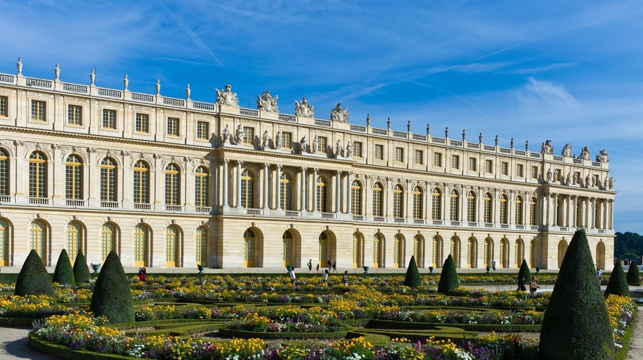 Ďalšia rana pre turistov vo Francúzsku. Po Louvri zvyšujú vstupné aj na inom ikonickom mieste