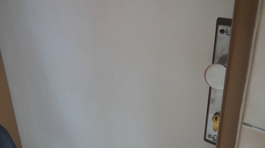 Na dverách ambulancie v Senici sa objavil nápis, ktorý pacientov zaskočil