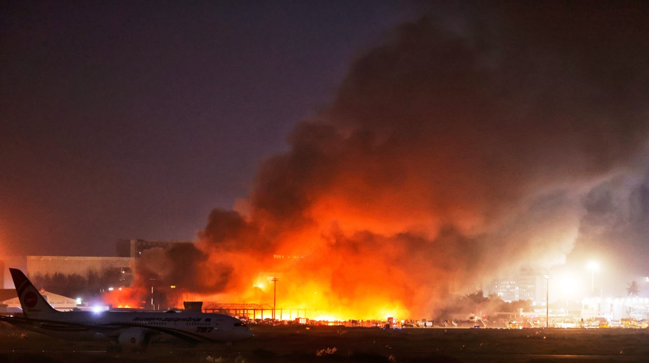 V nákladnom termináli letiska v bangladéšskej Dháke vypukol požiar