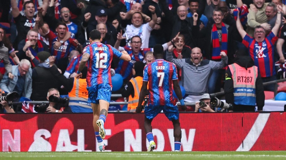 Prekvapenie vo Wembley. Prvý finalistom FA Cupu je Crystal Palace