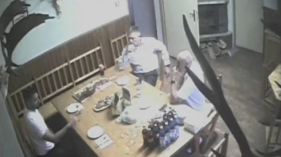 Pytliactvo na chate vyšetruje NAKA. Policajný šéf poslal pre uniknuté videá podriadených na detektor lži