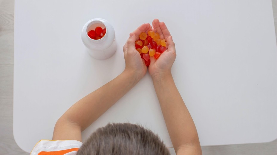 Chlapec (†7) sa počas spánku udusil želé cukríkmi. Bezmocní rodičia objavili jeho telo až ráno