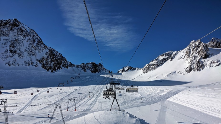 Čech zahynul na lyžovačke pred zrakom svojho syna. Osudným sa mu zrejme stal zasnežený kameň
