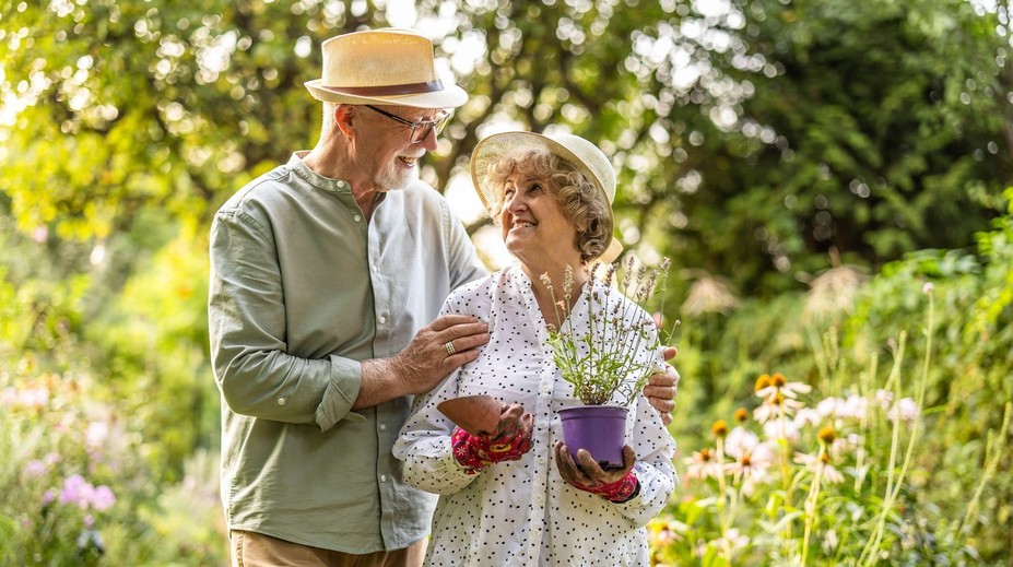 Prečo žijú ženy dlhšie než muži? Nová analýza našla vysvetlenie v evolúcii