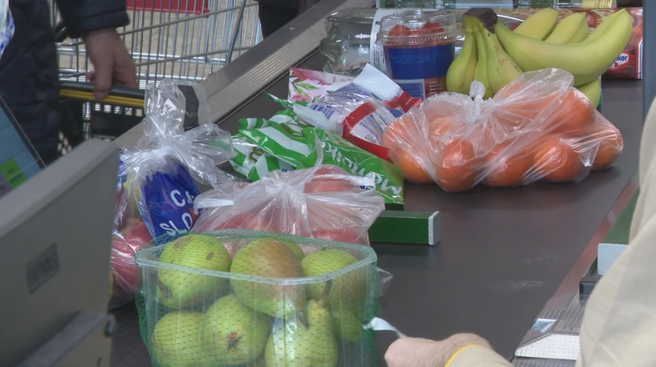 Inflácia začala spomaľovať. Tieto položky v našich košíkoch dokonca zlacneli (PREHĽAD)