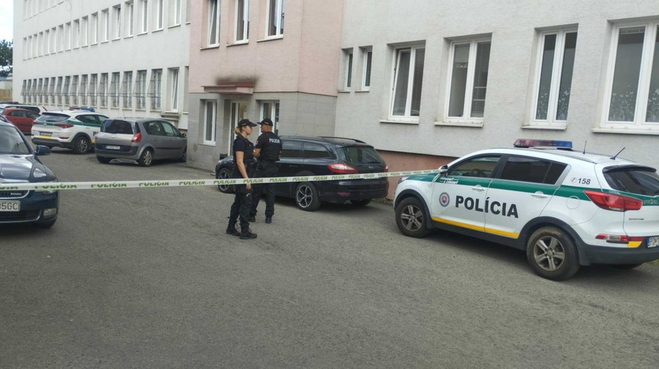 VIDEO: Na Krajskej prokuratúre v Prešove sa postrelil v službe člen justičnej stráže