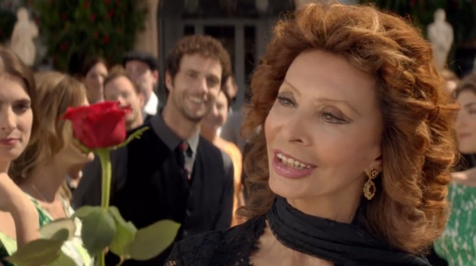 Sophia Loren v reklame na parfum. Plastiky už urobili svoje