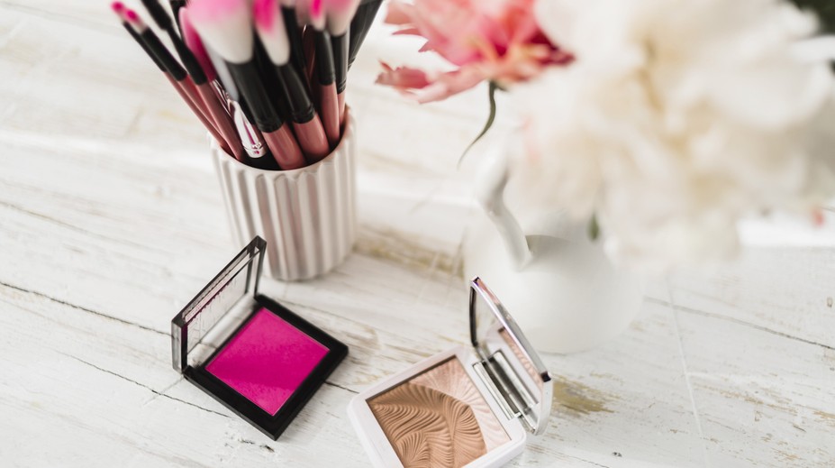 Problémy legendárnej firmy. Známy kozmetický gigant vyhlásil v USA bankrot