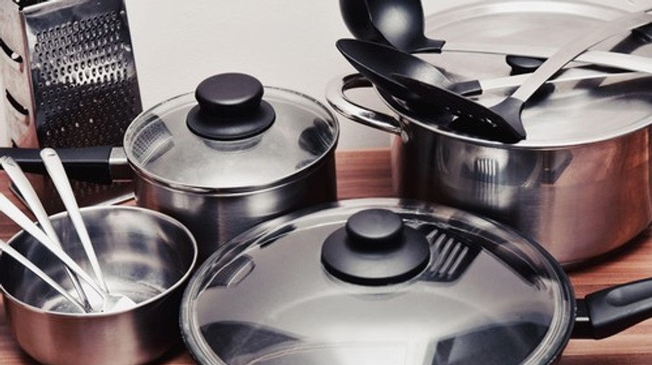 Sú panvice a hliníkový riad naozaj škodlivé pre naše zdravie? Odborníci majú jasno