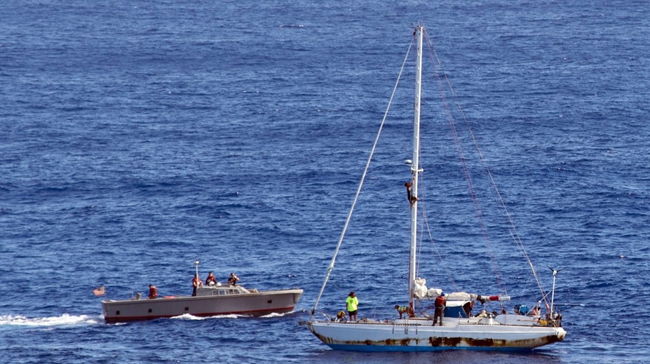 Námorníčky stratené v Tichom oceáne zachránili po piatich mesiacoch