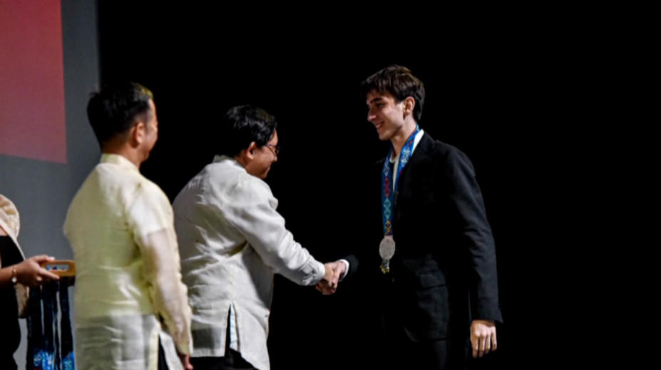 Tanečník z Lúčnice valcuje svet v biológii. Oliver sa prebojoval na olympiádu