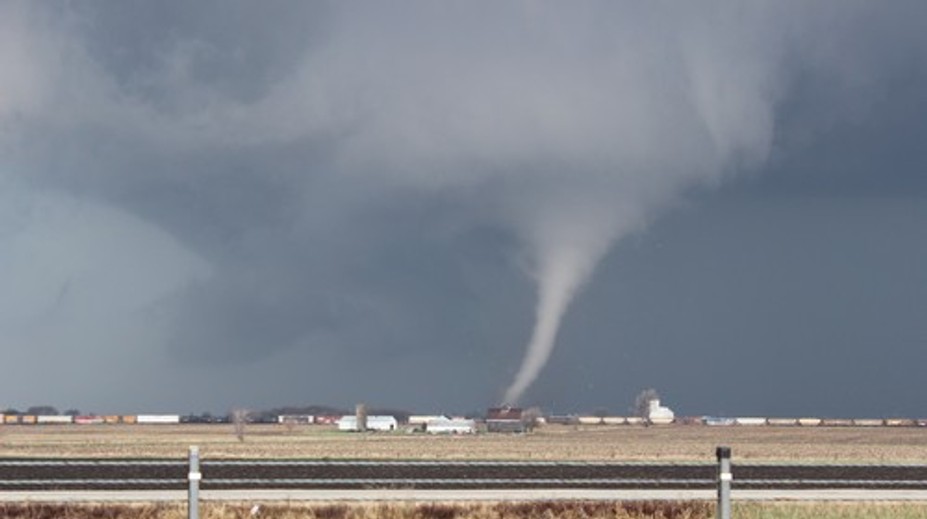 VIDEO: Slabé tornádo na hraniciach Slovenska a Česka. Odborníci zisťujú, akú malo silu