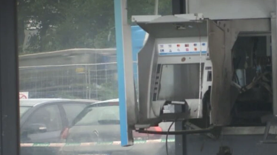 Výbuchy bankomatov po celom Slovensku: Zlodeji používajú „plynovú metódu“