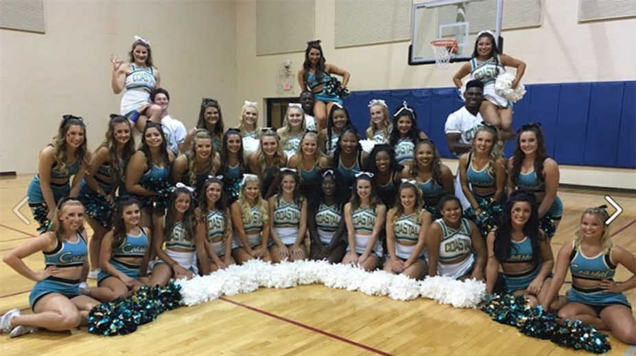 Tím roztlieskavačiek obvinili z prostitúcie. Pre nekalé praktiky prídu o medailu