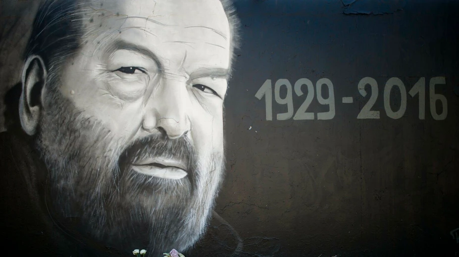 Verejnosť sa v Ríme rozlúčila so zosnulým hercom Budom Spencerom