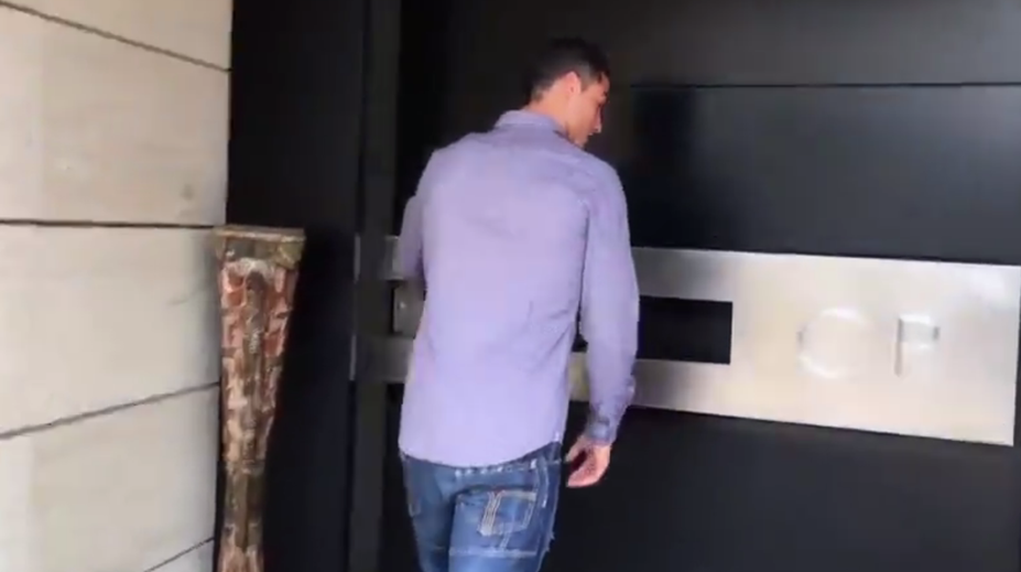 Ronaldo spravil prehliadku svojho domu. Pozrite, v akom žije luxuse