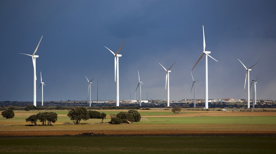 Drahé energie nám vyprázdňujú peňaženky. Španieli majú ceny na minimách, podarilo sa im niečo nevídané