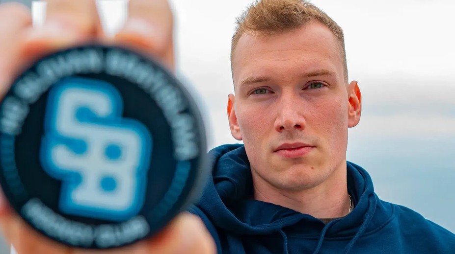 Fanúšikovia Nitry želajú Bučekovi hrozné veci. Legenda sa postavila na stranu hviezdneho hokejistu