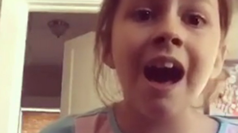 Prekrásne vyznanie pre mŕtveho otca. Dievčatko prespievalo Adele