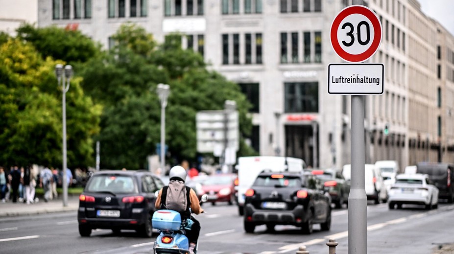 Maximálnu rýchlosť znížili na 30 km/h. Európska metropola zaviedla nové pravidlá
