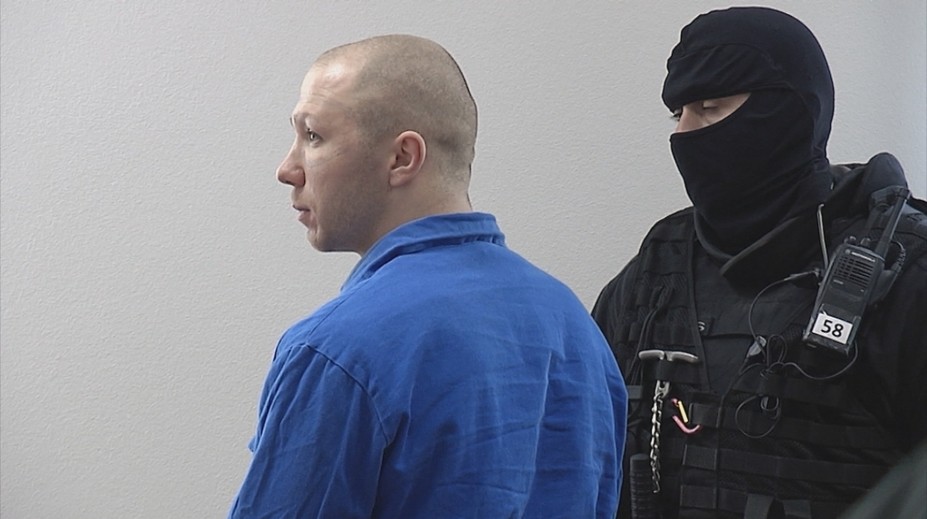 Z vraždy podnikateľky obžalovali dvoch Slovákov. Jeden z nich postavil do pozoru stovky policajtov