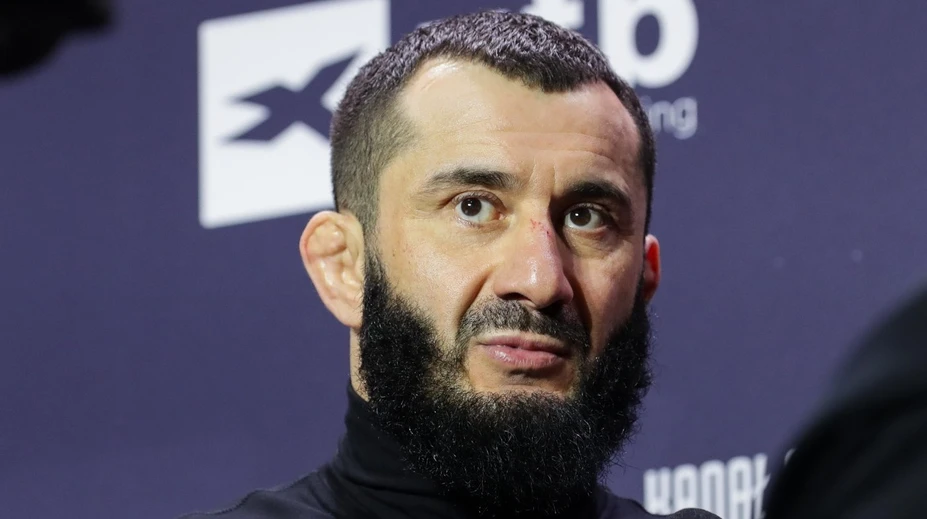 Nakladal s kradnutými autami a napadol policajta. Súd odsúdil zápasníka MMA
