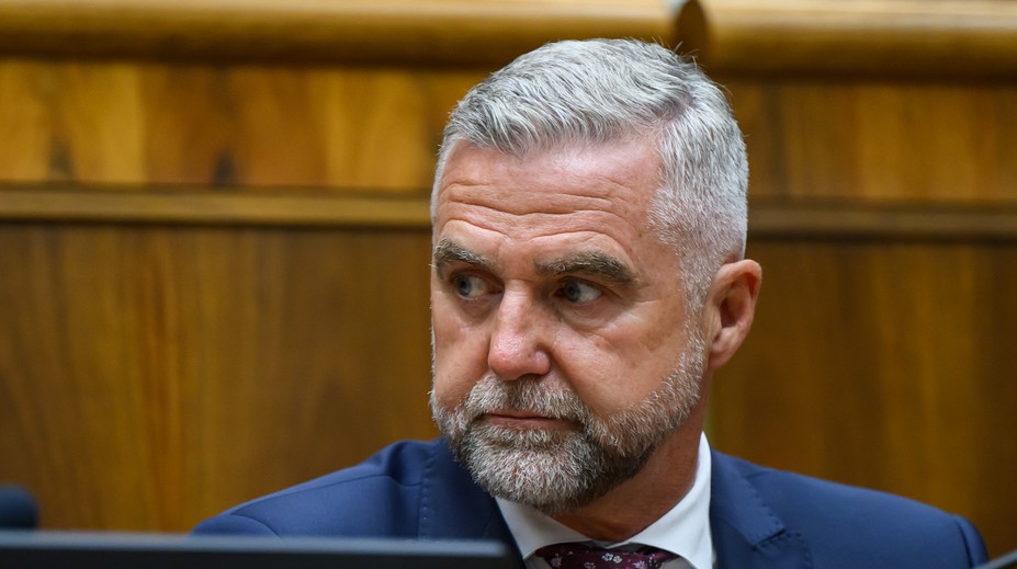 Tibor Gašpar politický zásah v zmene ÚOO nevidí. Šéf KDH si však ním je istý
