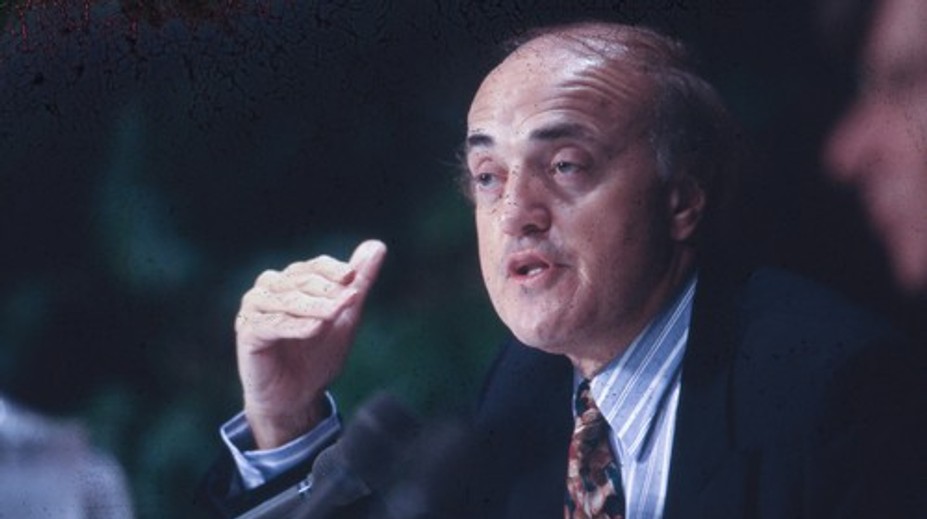 Zomrel laureát Pulitzerovej ceny Peter Arnett (†91)