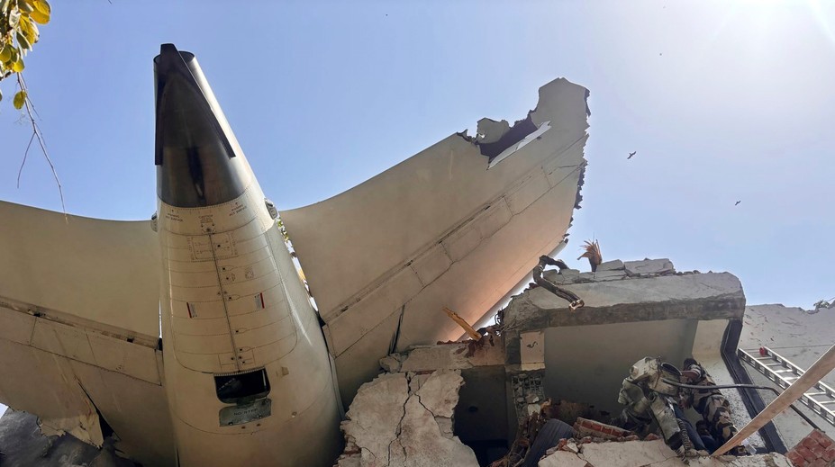 Čo spôsobilo letecké nešťastie v Indii? Najčastejšie sa objavujú tri teórie