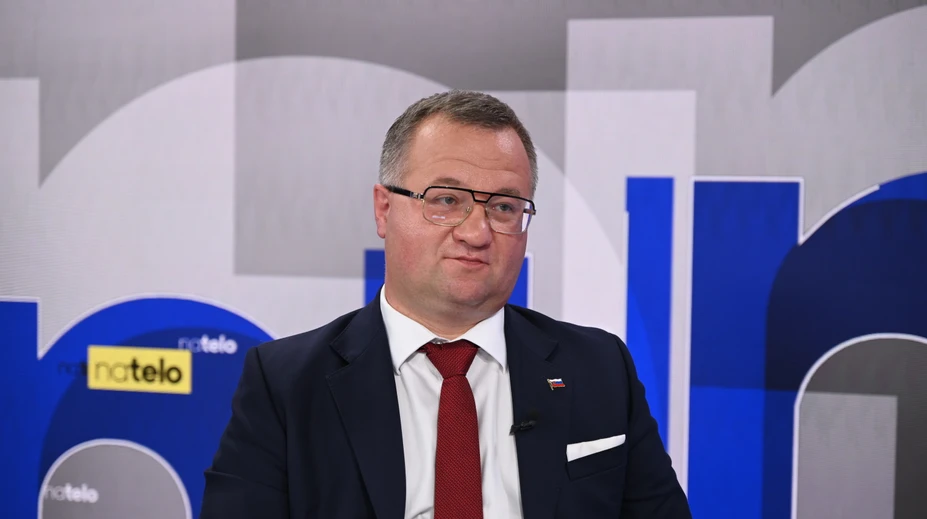 Štátny tajomník Šalitroš v Na telo: Moja rodina sa stala obeťou intríg strany Hlas