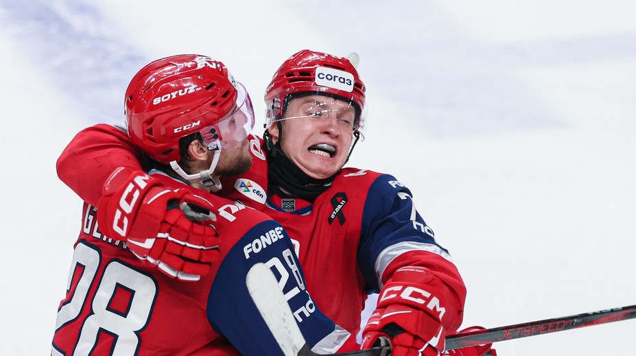 VIDEO: Gernát gólom vystrelil svoj tím k víťazstvu v KHL. Aj s Pánikom oslavujú Gagarinov pohár