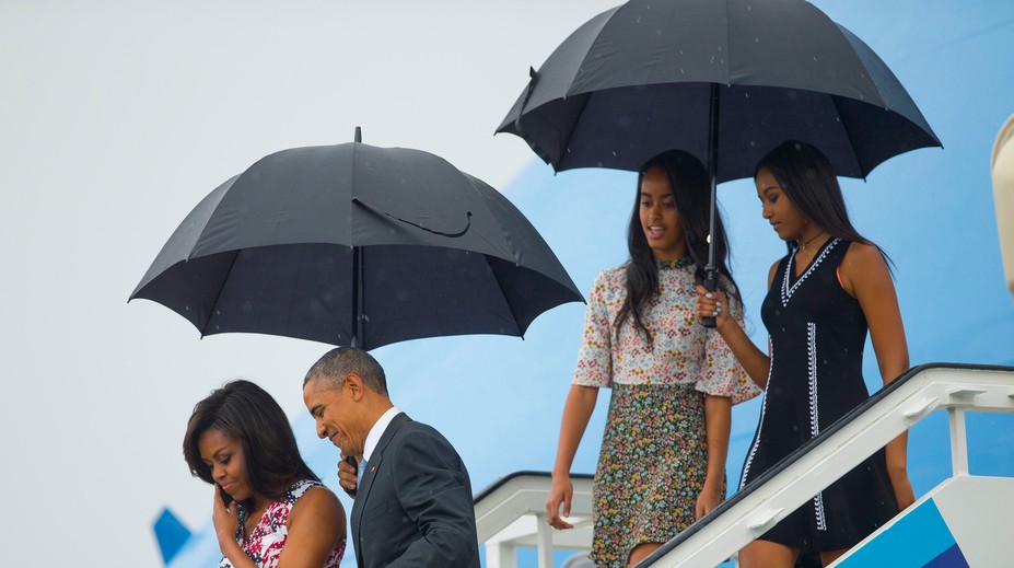 Dcéry G. W. Busha napísali Obamovým dcéram list s radami a skúsenosťami