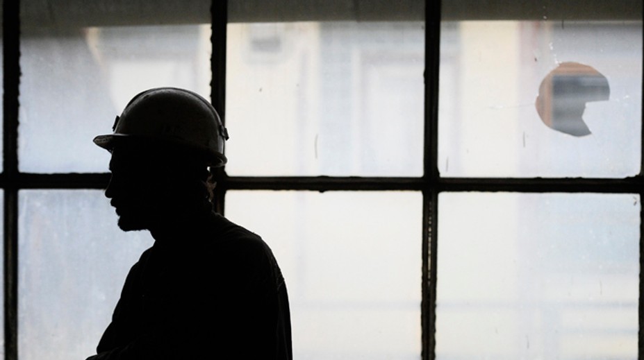 Dvanásti čínski baníci uviaznutí po minulotýždňovej explózii sú ešte nažive