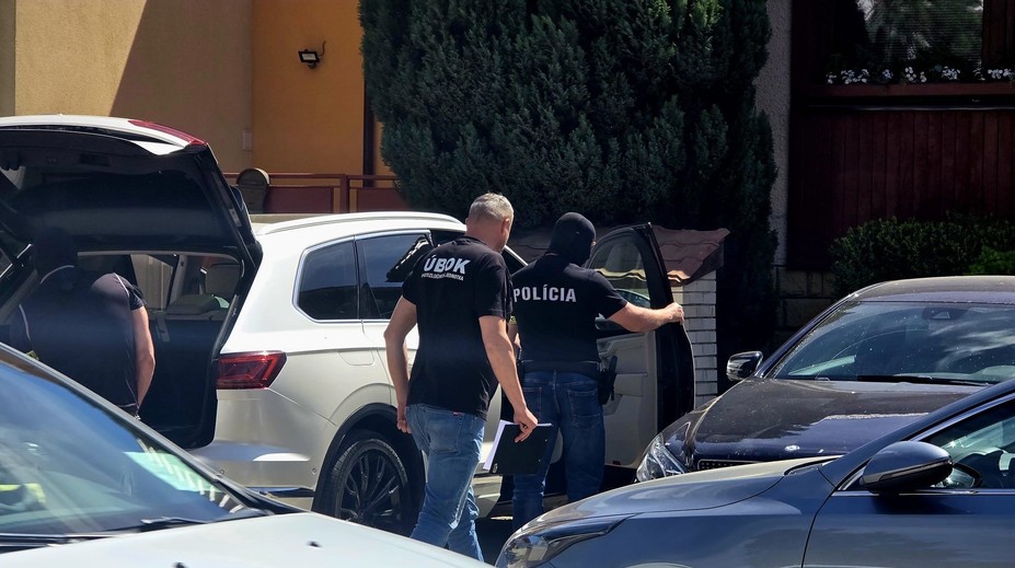 FOTO: Veľká policajná razia „Brat“ na východe Slovenska. Zadržali troch ľudí