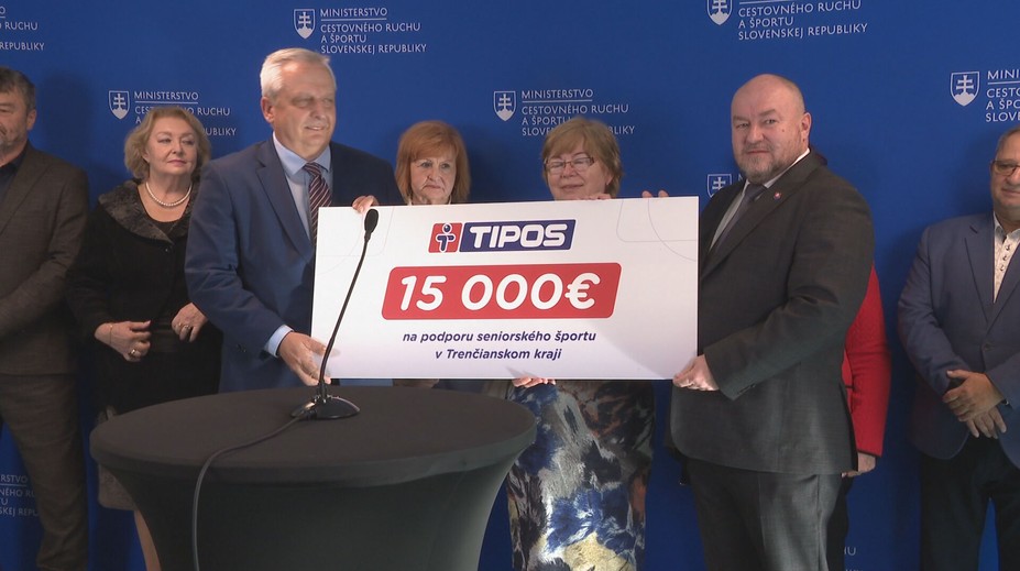 Huliak rozdal seniorom šeky za 120-tisíc eur. Zistili sme, že nie sú kryté