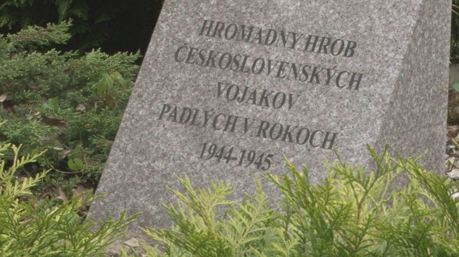 Padli, keď boli ešte veľmi mladí. Pri Dukle po 80 rokoch objavili pozostatky československých vojakov