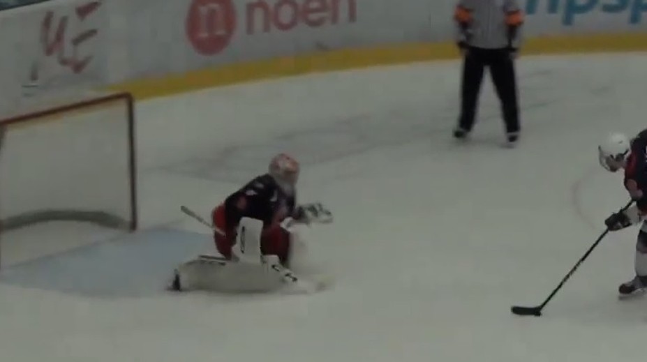 VIDEO: Tínedžer z Česka rutinérsky prekabátil brankára, vychválili ho aj v zámorí